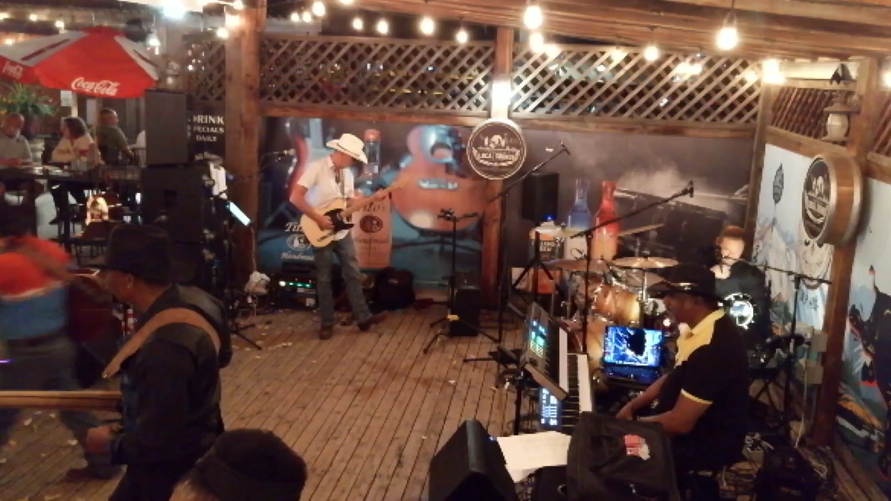 JOE WREN AND THE ROADIES